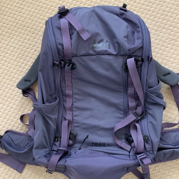 REI women’s trail 40 backpack. ON HOLD 24 hours - Picture 1 of 8
